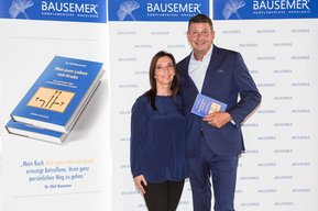 Natalia und Dr. Olaf Bausemer bei der Buchpremiere